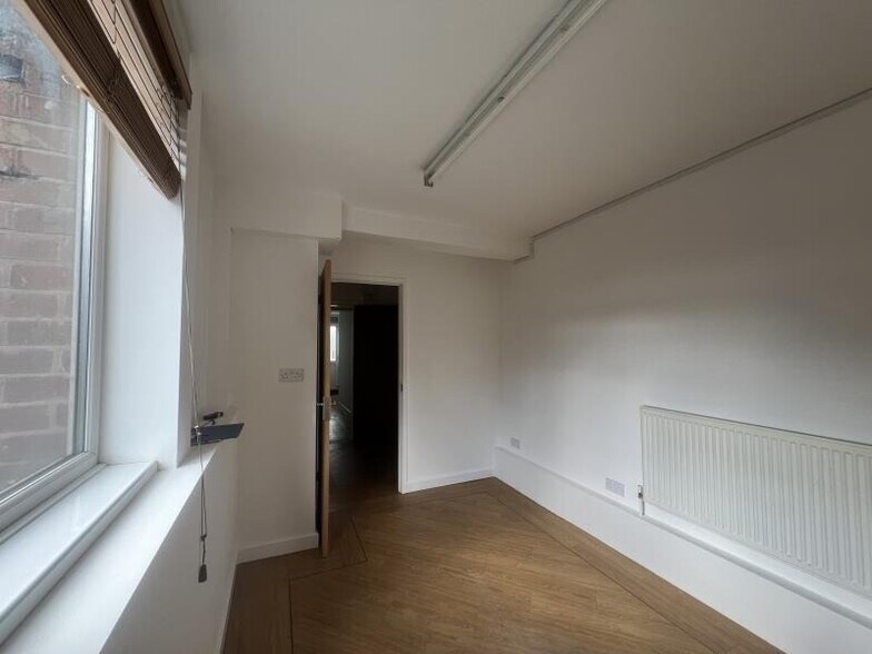 3-5 Westhill Rd, Coventry for lease - Interior Photo - Image 2 of 5