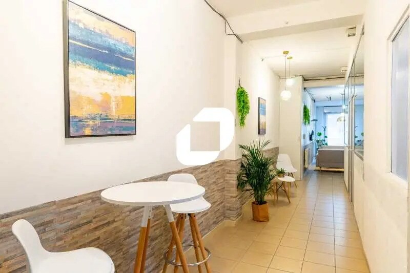 Office in Clamart for lease - Interior Photo - Image 2 of 8