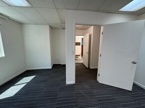 4609-4695 Telegraph Ave, Oakland, CA for lease Interior Photo- Image 2 of 3