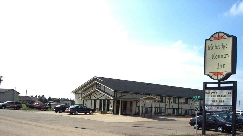 1301 W Grand Xing, Mobridge, SD 57601