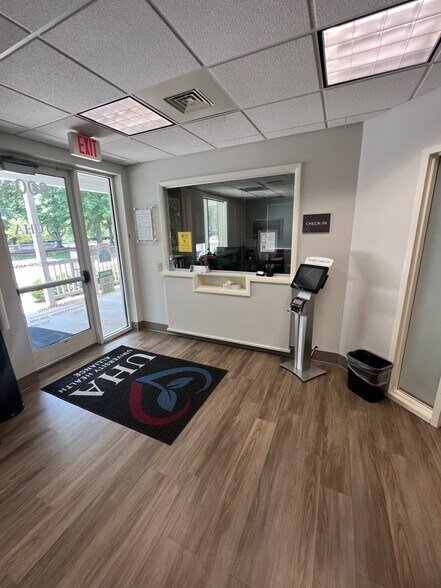 3320 Old Jefferson Rd, Athens, GA for sale - Interior Photo - Image 3 of 20