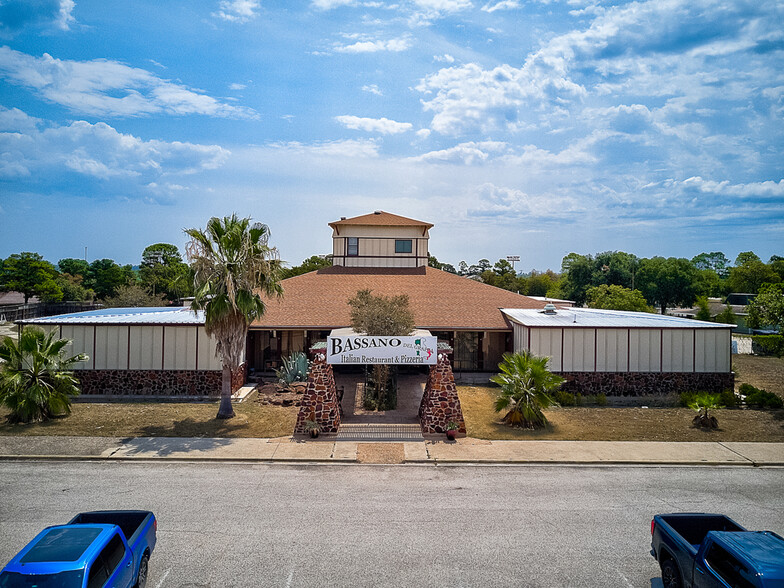 141 Tahitian Dr, Bastrop, TX for sale - Building Photo - Image 1 of 1