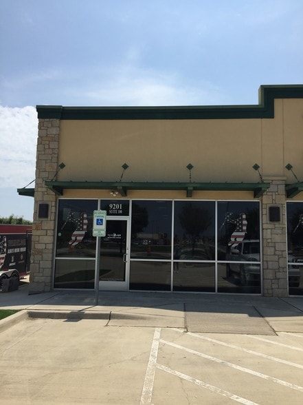 9201 Warren Pky, Frisco, TX for lease - Building Photo - Image 3 of 3