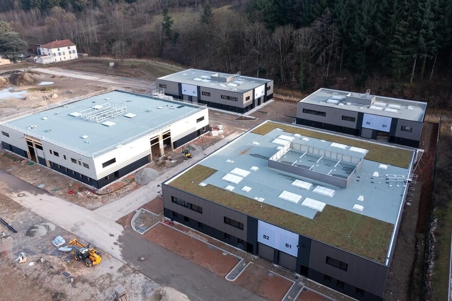 17 Rue De Paris, Tarare for sale - Building Photo - Image 2 of 2