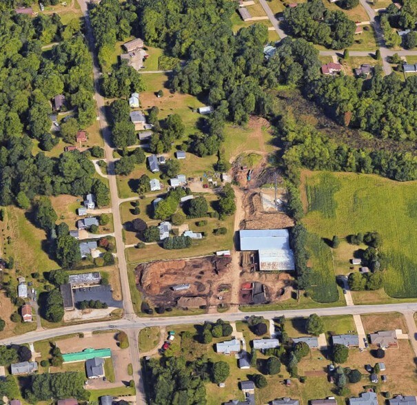 Edison St, Uniontown, OH 44685