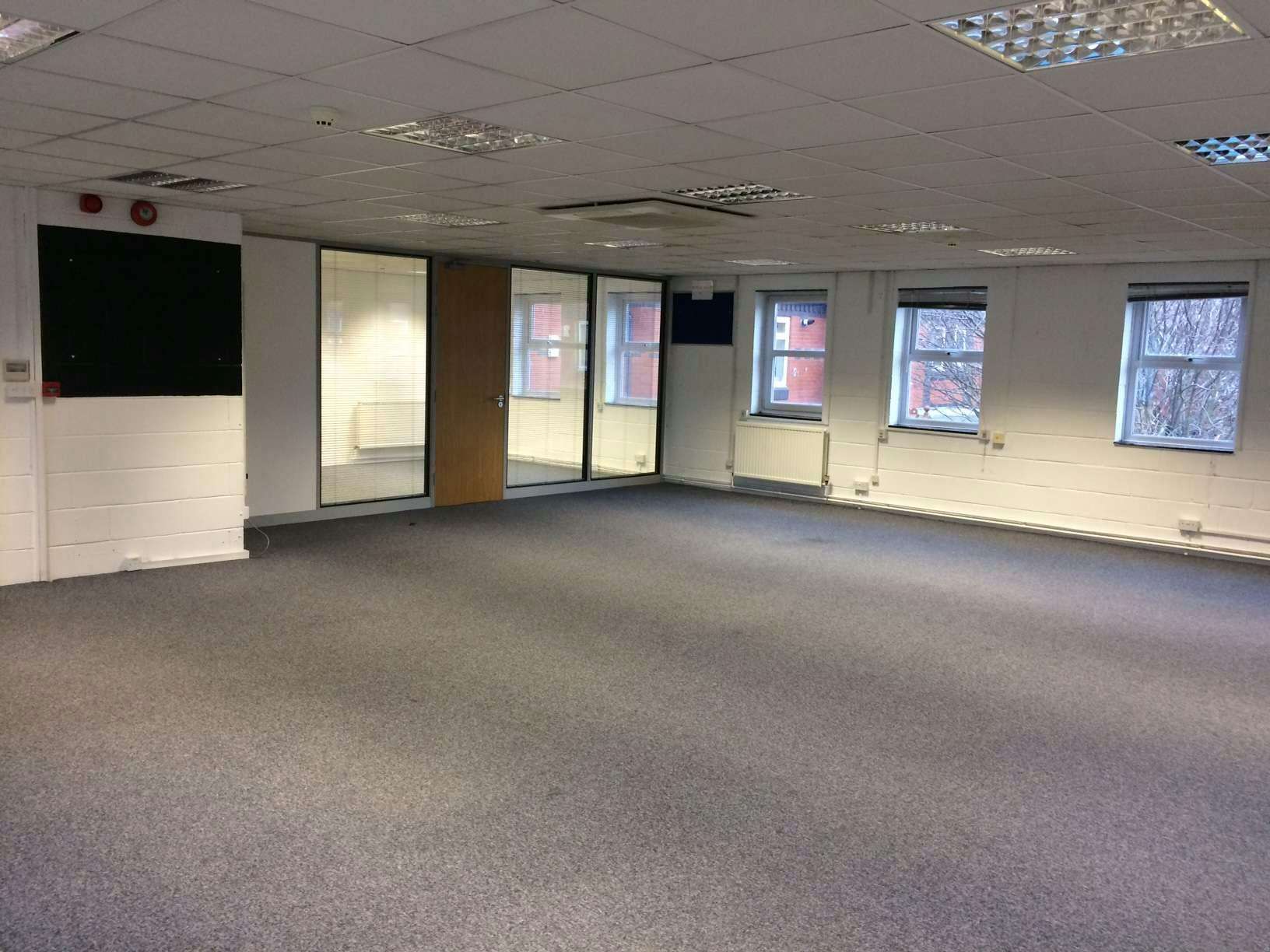 Curran Rd, Cardiff for lease Interior Photo- Image 1 of 2