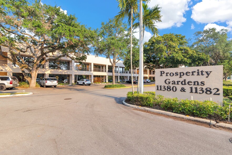 11380 Prosperity Farms Rd, Palm Beach Gardens, FL for lease - Building Photo - Image 1 of 35