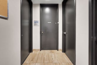 700 Dorval Dr, Oakville, ON for lease Interior Photo- Image 2 of 8