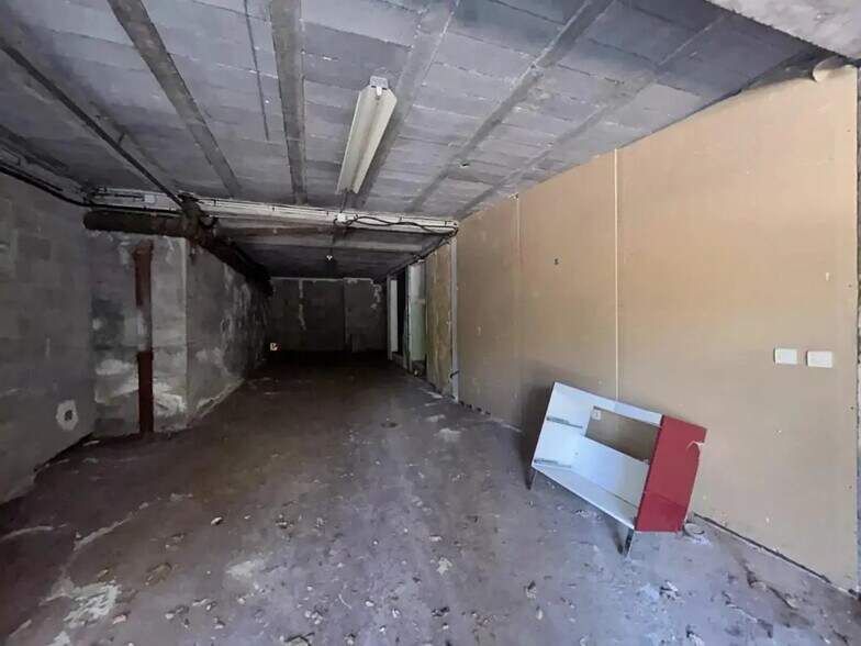 Industrial in Saint-Raphaël for sale - Building Photo - Image 3 of 7