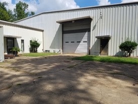 210 Sampson Creek Rd, Chesapeake VA - Warehouse