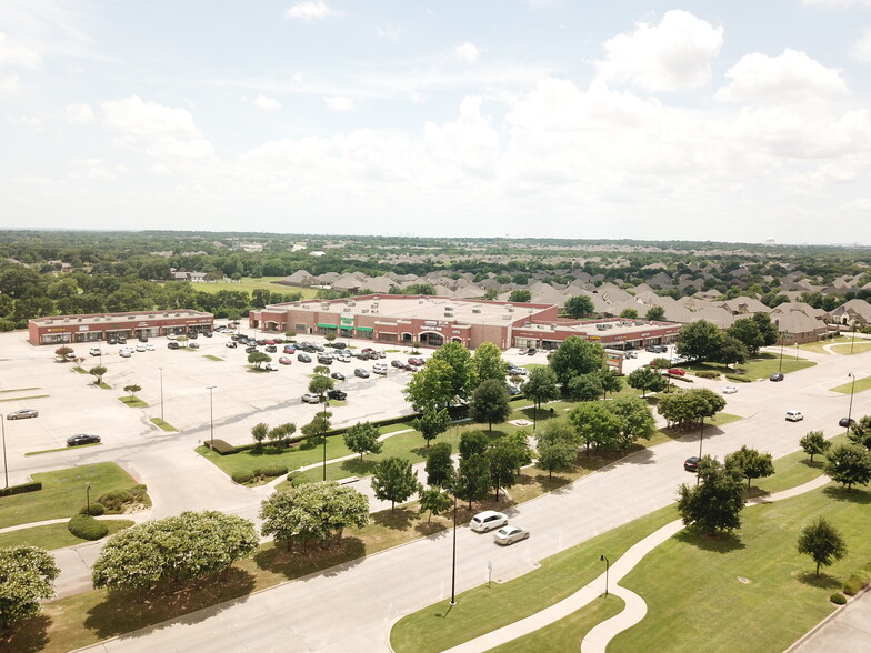 8415 Davis Blvd, North Richland Hills, TX for lease - Building Photo - Image 1 of 8