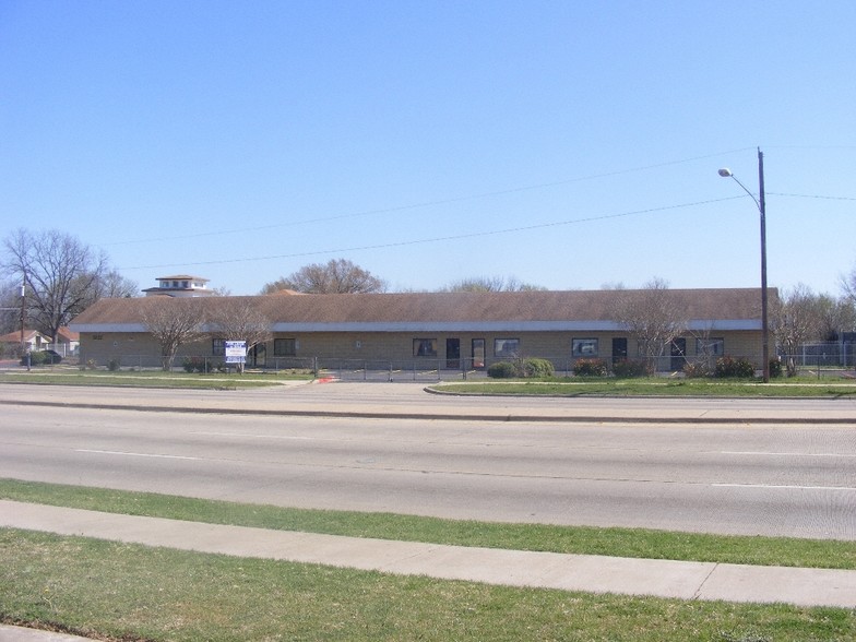 3232 S Loop 12, Dallas, TX for sale - Primary Photo - Image 1 of 1