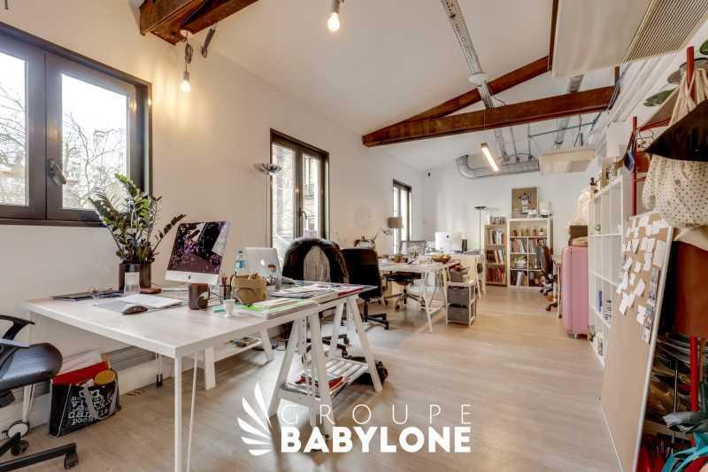 Office in Paris for lease Interior Photo- Image 1 of 11