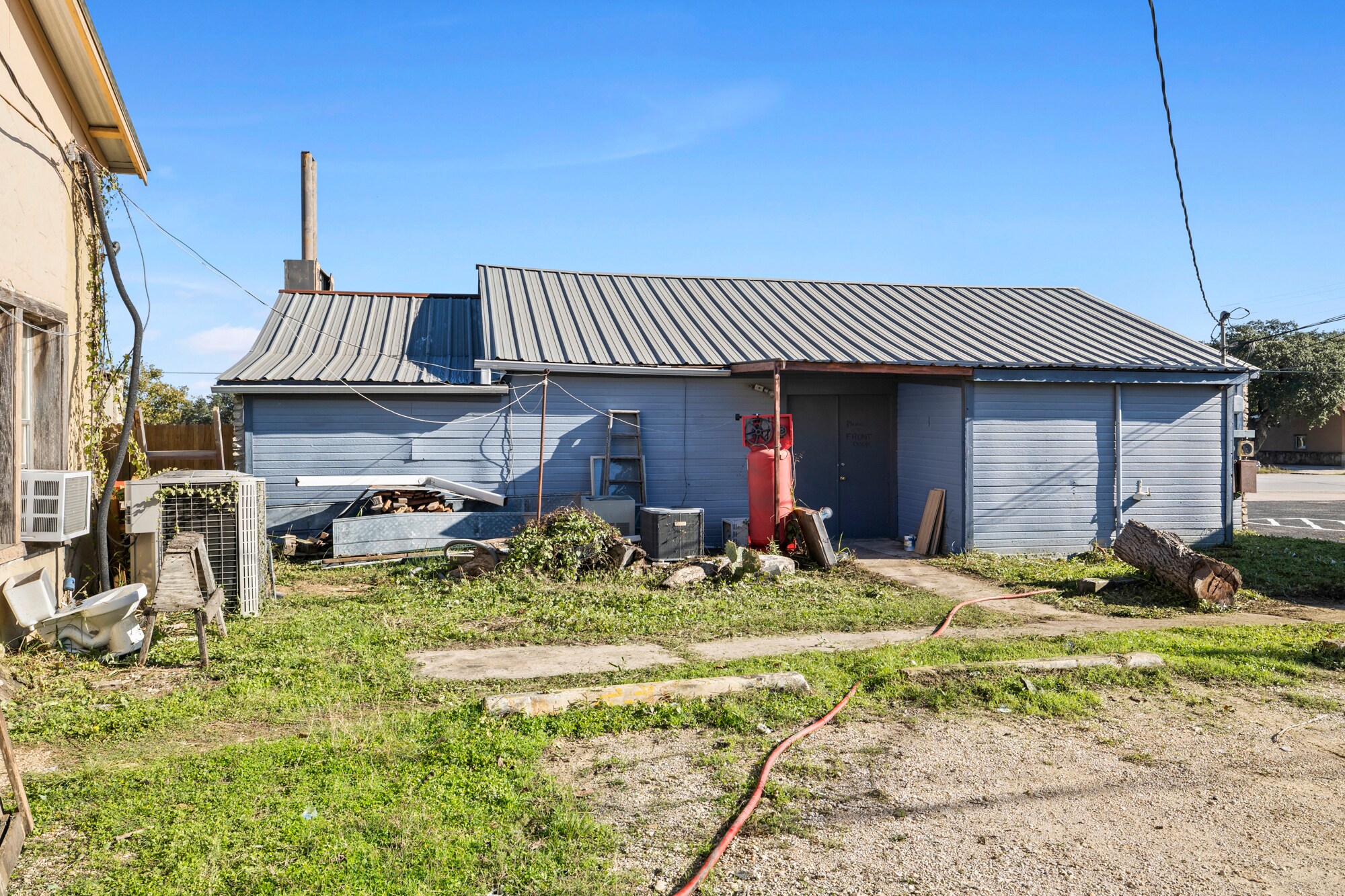 240 State 29 hwy, Bertram, TX for sale Primary Photo- Image 1 of 1