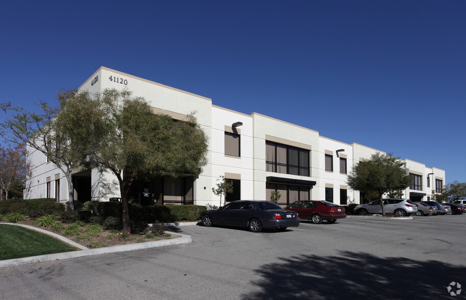 41120 Elm St, Murrieta, CA for lease - Primary Photo - Image 1 of 8