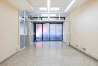 Retail in L'Hospitalet de Llobregat, Barcelona for lease Interior Photo- Image 1 of 5