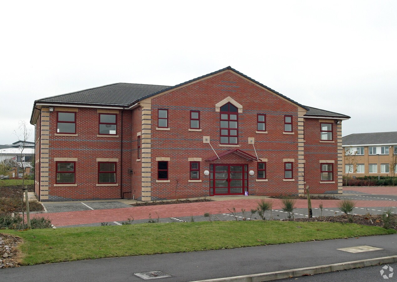 17 Stephenson Court Fraser Rd Bedford LoopNet 17 Stephenson Court Fraser Rd Bedford LoopNet