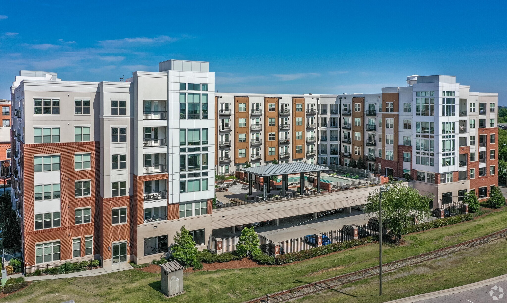 605 W Main St, Durham, NC for sale Primary Photo- Image 1 of 1