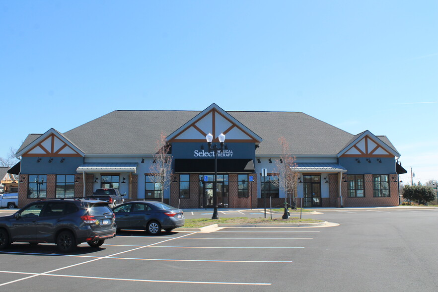 Lovettsville Sq S, Lovettsville, VA for lease - Building Photo - Image 2 of 5