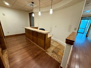 550 NW Franklin Ave, Bend, OR for lease Interior Photo- Image 2 of 13