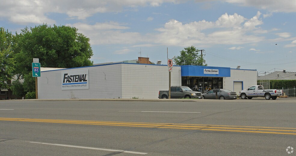 3001 Main St, Yakima, WA for sale - Primary Photo - Image 1 of 1