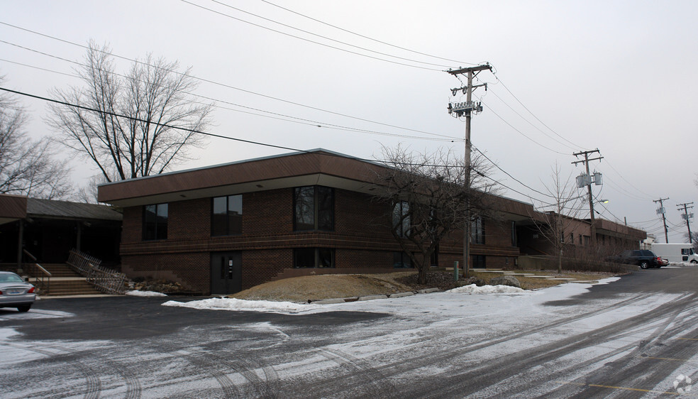 922-938 N State St, Lockport, IL for lease - Building Photo - Image 3 of 17