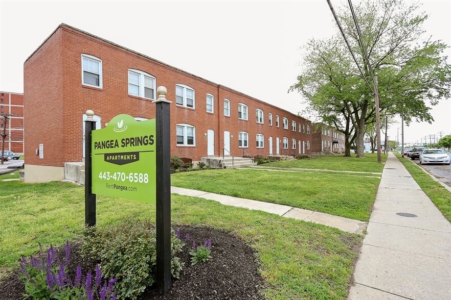 2123 Dundalk Ave, Dundalk, MD for sale - Building Photo - Image 1 of 1