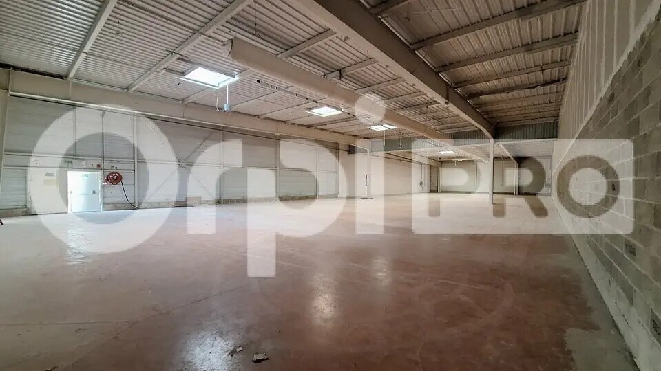 Retail in Soissons for lease Building Photo- Image 1 of 14