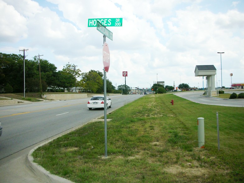 1020-1298 Corsicana Hwy, Hillsboro, TX for sale - Building Photo - Image 2 of 13