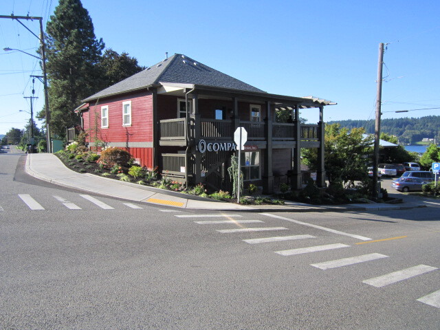 390 NE Hostmark St, Poulsbo, WA for lease - Building Photo - Image 2 of 18