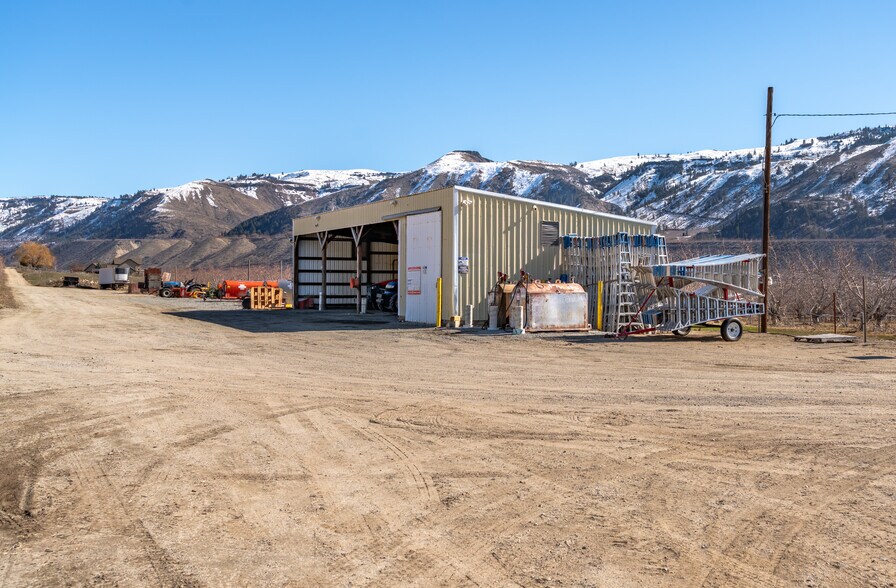 15 Chelan Butte rd, Chelan, WA for sale - Primary Photo - Image 2 of 13