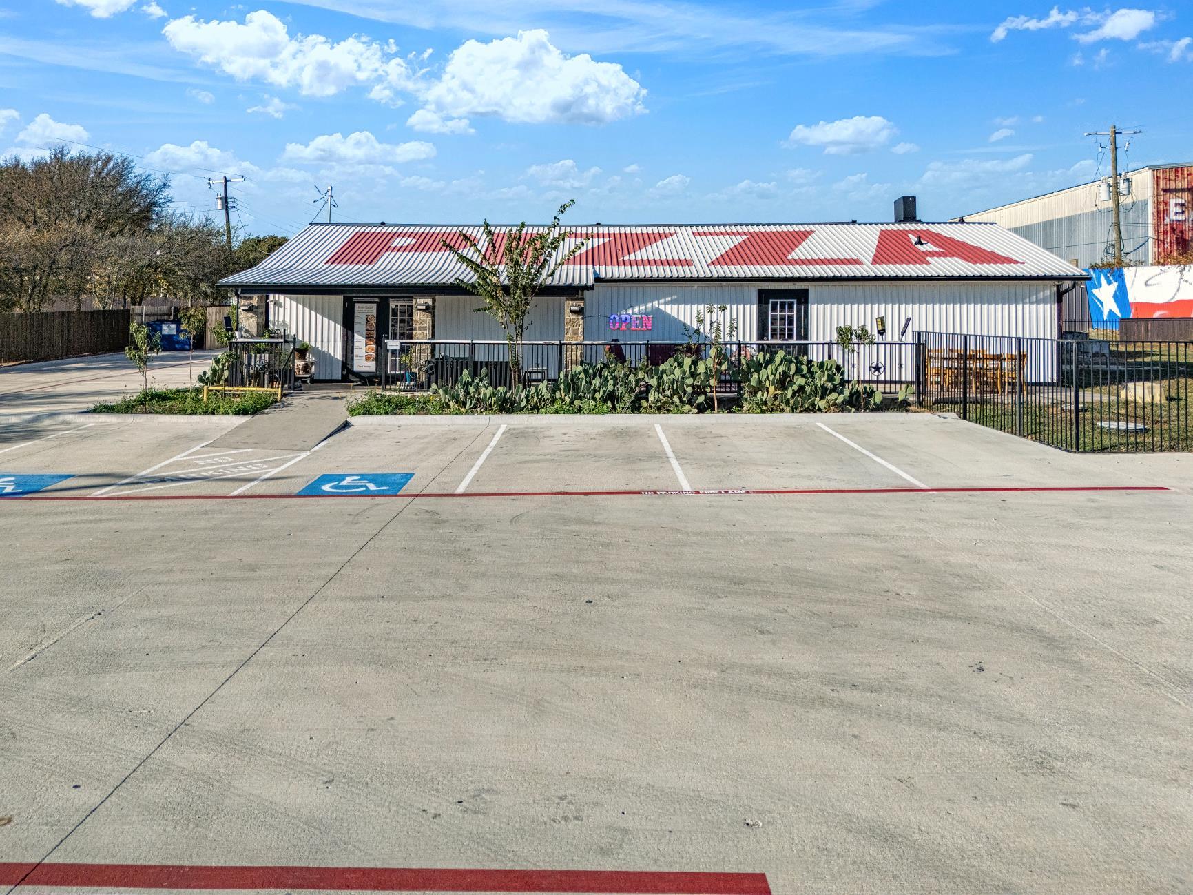 9805 Jacksboro Hwy, Fort Worth, TX for sale Building Photo- Image 1 of 48
