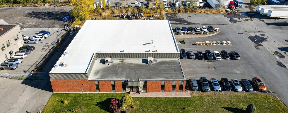 939 Av Selkirk, Pointe-claire, QC for lease - Aerial - Image 2 of 4