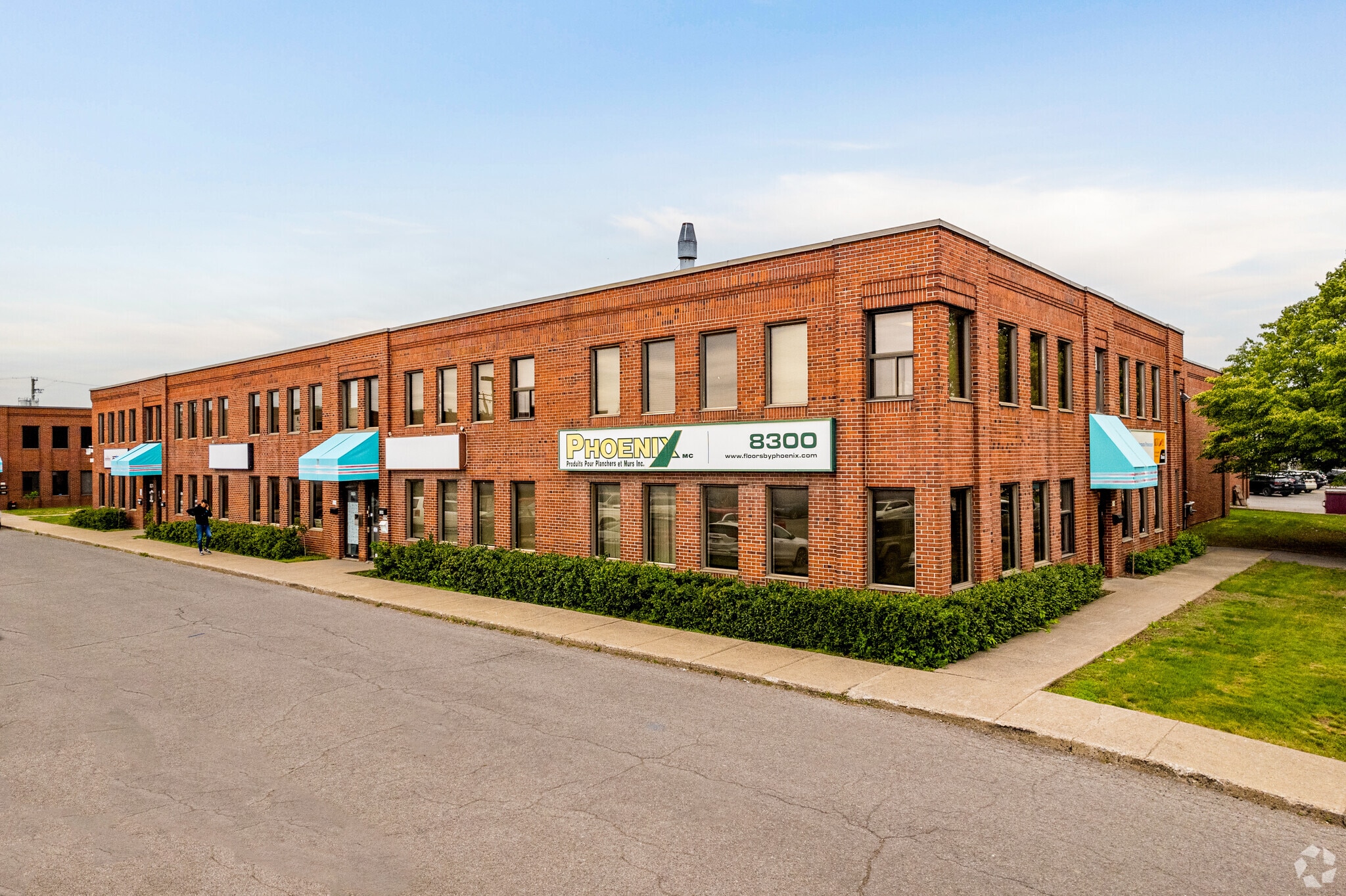 8232-8304 Rue Pascal-Gagnon, Montréal, QC for lease Building Photo- Image 1 of 6