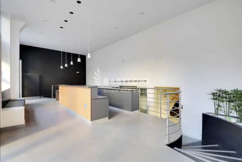 Rue Des Jardins, Asnières-sur-Seine, HDS 92600 -  -  - Interior Photo - Image 1 of 9