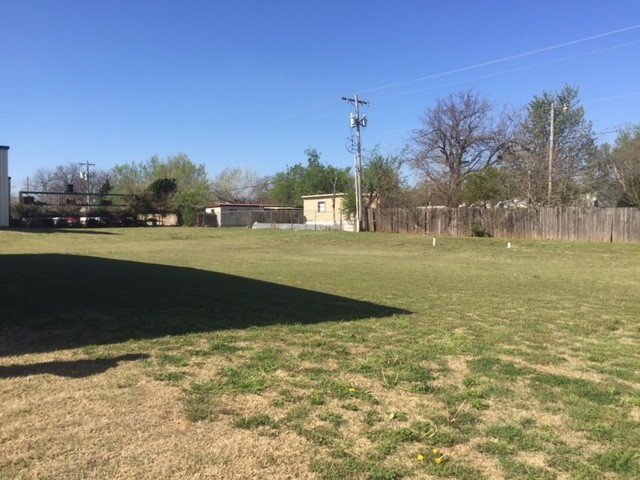 8409 Gateway Ter, Oklahoma City, OK for lease - Building Photo - Image 3 of 6