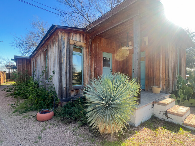 2300 Coronado St, Austin, TX for sale - Building Photo - Image 3 of 9