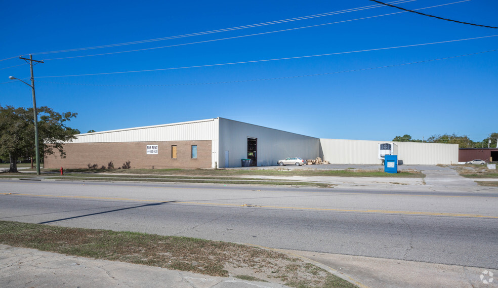 4615 Broad St, Loris, SC for lease - Primary Photo - Image 1 of 7