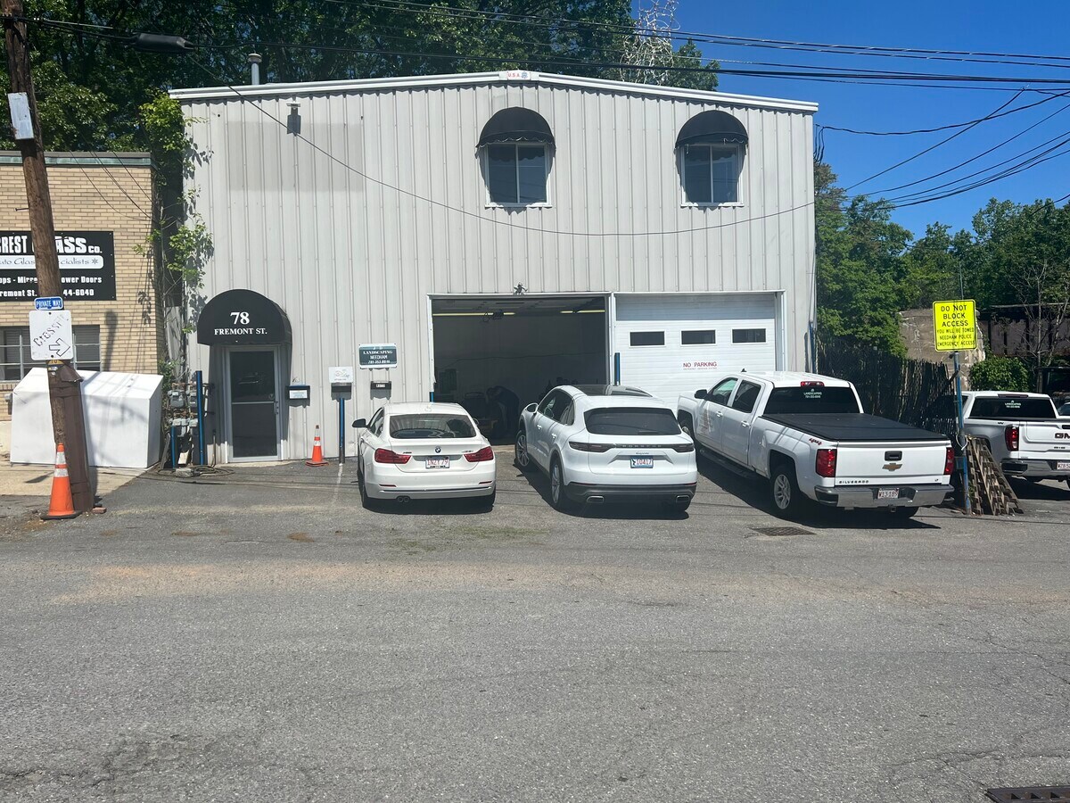 78 Fremont St, Needham, MA 02494