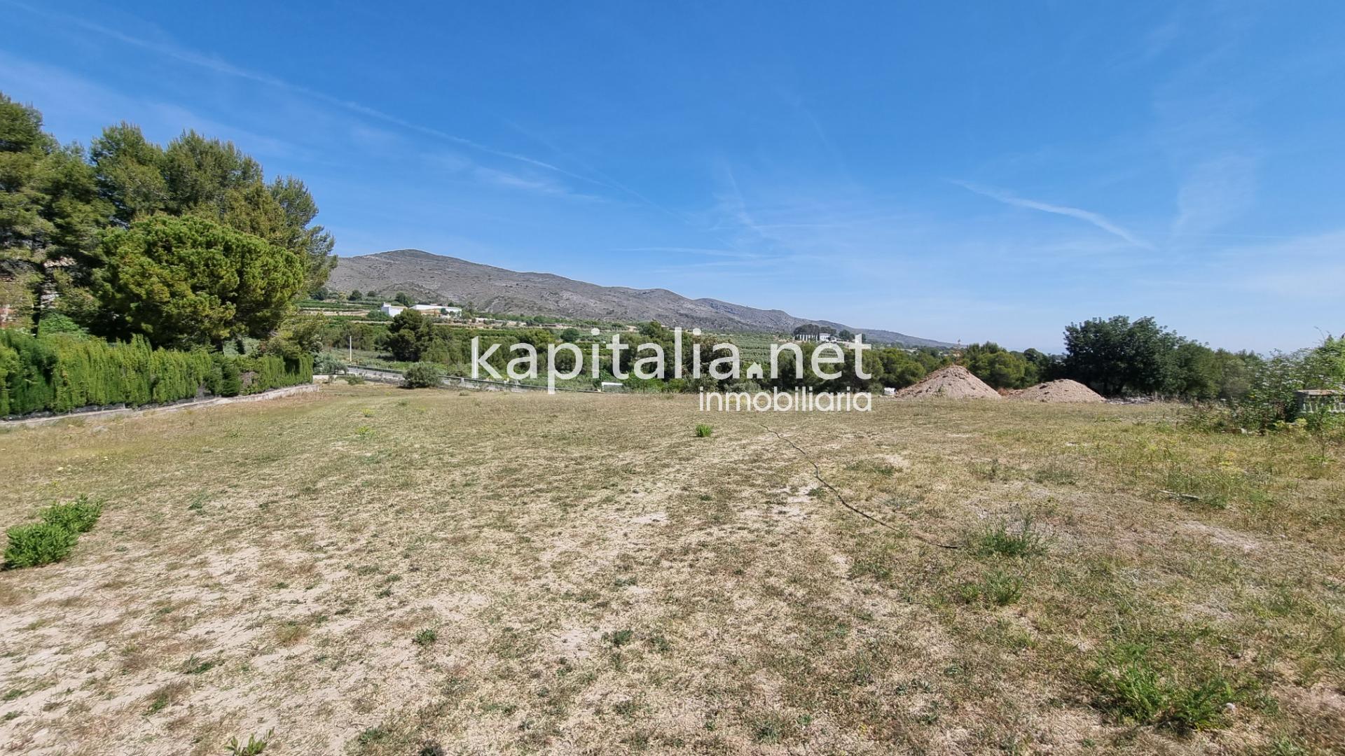 Land in Ontinyent, Valencia for sale Building Photo- Image 1 of 5