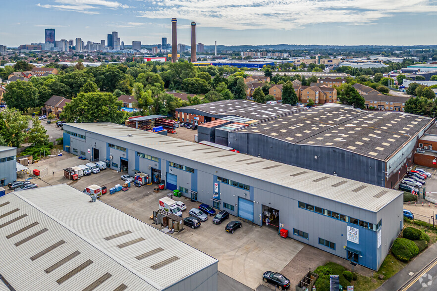 Beddington Farm Rd, Croydon for lease - Building Photo - Image 3 of 19