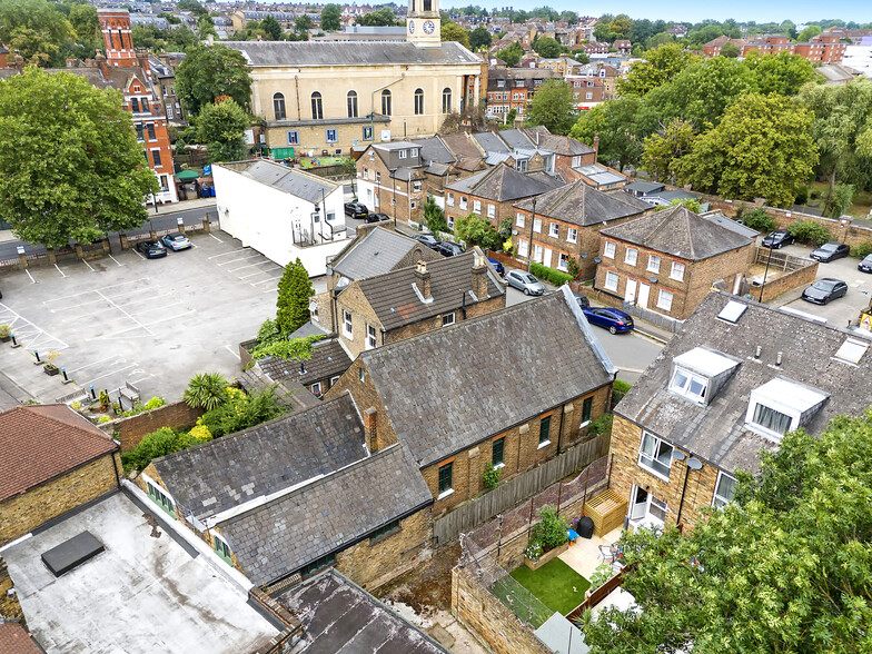 12 Dunbar St, London for sale - Building Photo - Image 3 of 5