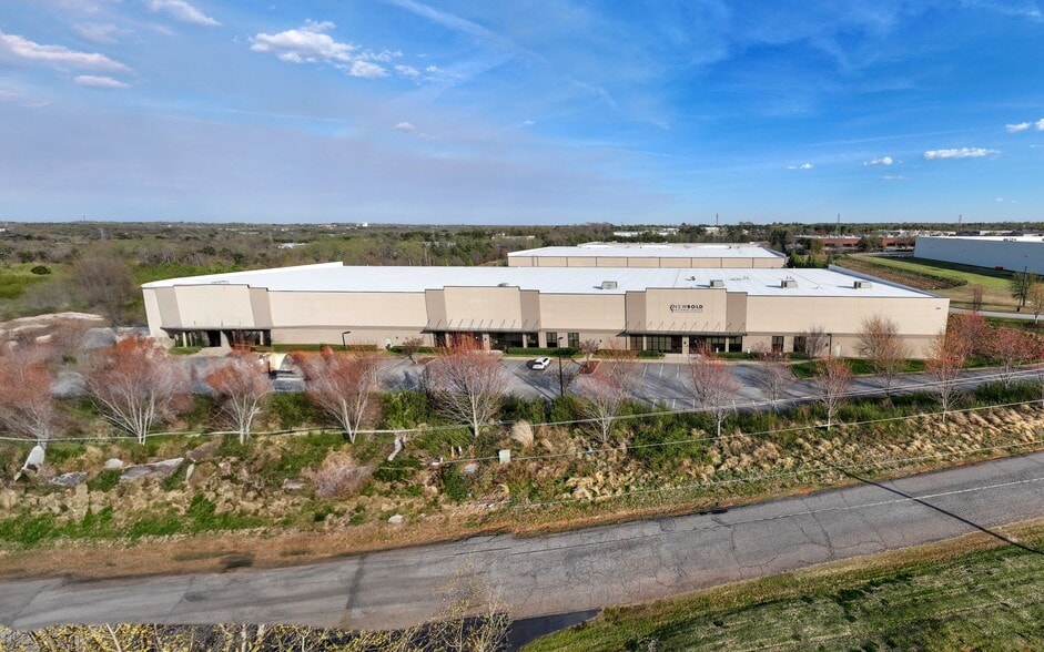 200 Ben Hamby Dr, Greenville, SC for lease - Building Photo - Image 2 of 2