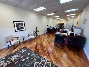 12040 Jog Rd, Boynton Beach, FL for lease Interior Photo- Image 1 of 5
