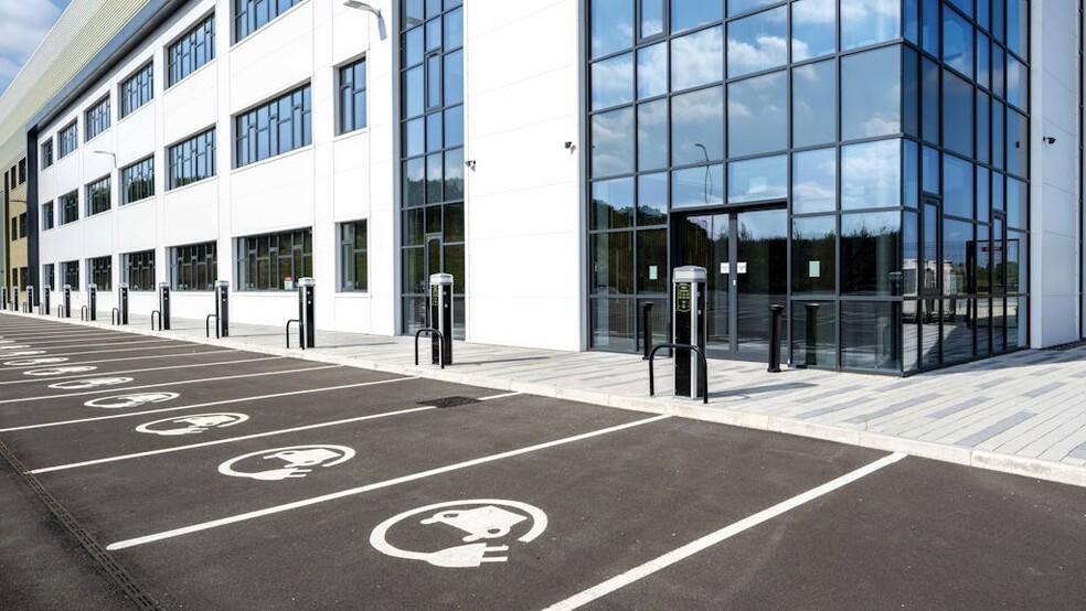 Chippenham Rd, Chippenham for lease - Building Photo - Image 3 of 6