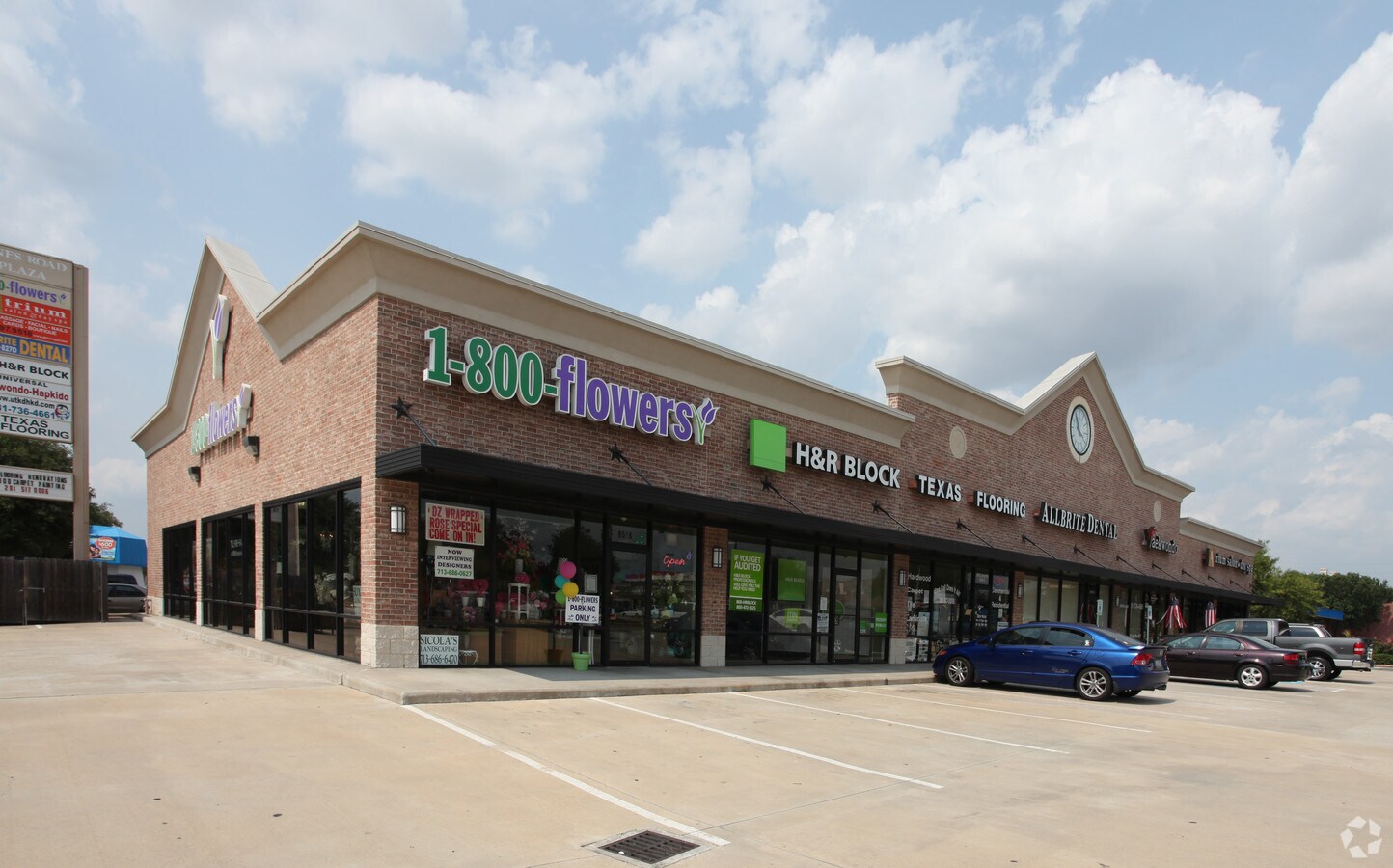 9516 Jones Rd, Houston, TX 77065