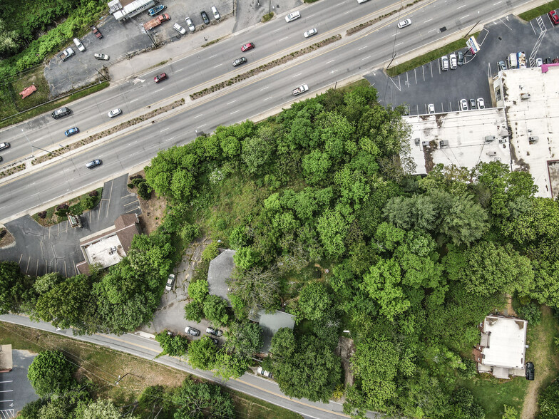 Patton Ave, Asheville, NC 28806