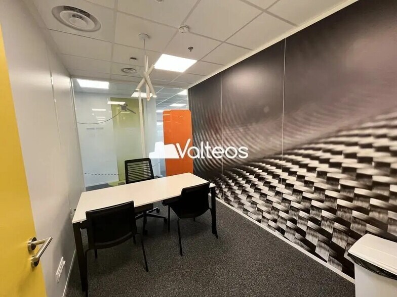 Office in Blagnac for lease - Building Photo - Image 3 of 11