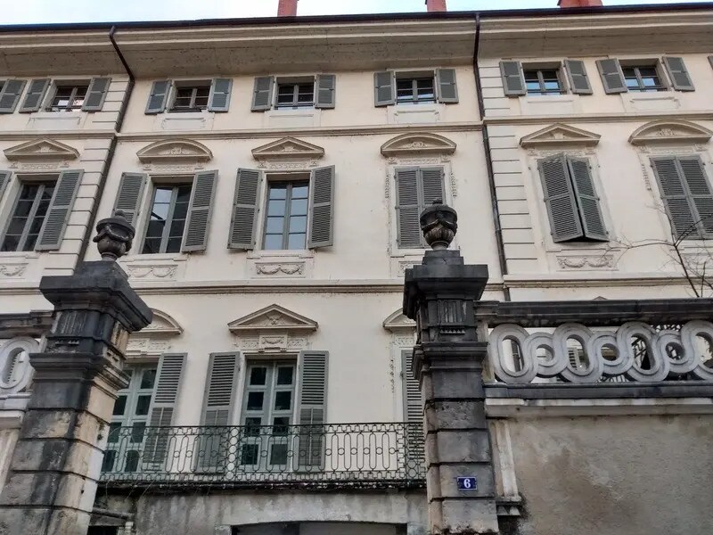 Office in Chambéry for lease Building Photo- Image 1 of 15