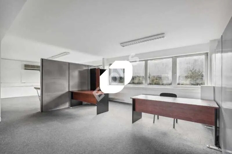 Office in Saint-Leu-la-Forêt for lease - Interior Photo - Image 2 of 19